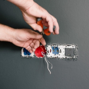 Reparando socket eléctrico